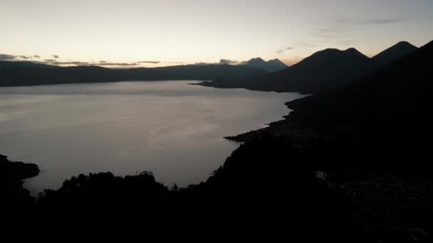 Vista Aérea Desde Nariz India Sobre Lago Atitlán Volcanes San — Vídeos de Stock