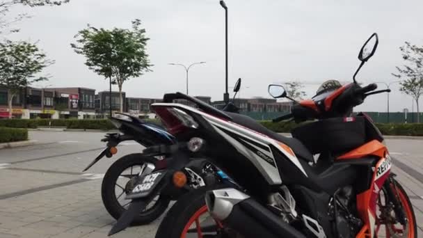 Malaysia Kuala Lumpur March 2022 Stunning Display Two Honda Motorcycles — ストック動画