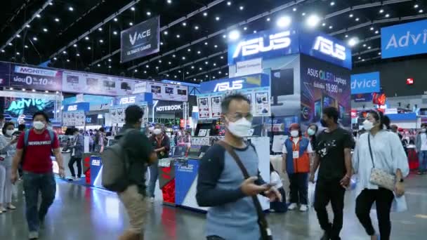 Orang Orang Berjalan Dan Berbelanja Commart Thailand 2022 Acara Teknologi — Stok Video