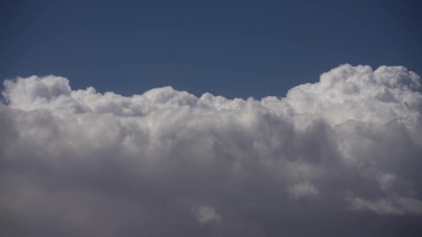 Paesaggio Nuvoloso Dinamico Con Enormi Nubi Cumulative Che Bollono Rotolano — Video Stock