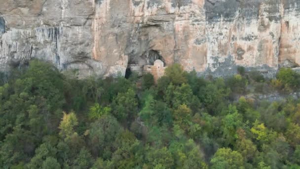 Dron Záběr Kostela Mikuláše Gligora Bulharsko Úžasný Skalní Klášter — Stock video