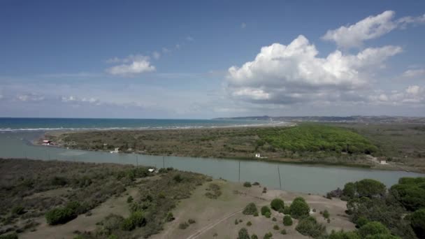 Bezpilotní Video Pár Metrů Nad Ústím Řeky Shkumbin Albania Přírodním — Stock video