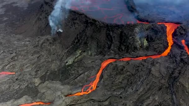 Mira Cráter Volcán Islandia — Vídeos de Stock