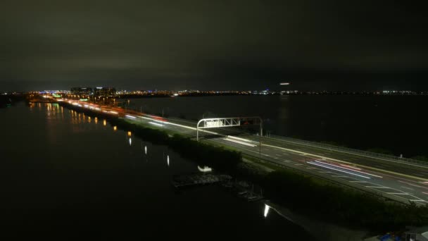 Tampa Bay Causeway Noci Time Lapse Letadly Přistání — Stock video
