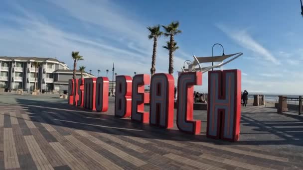 Reuzenbrieven Ter Identificatie Van Pismo Beach Zonnig Zuid Californië — Stockvideo