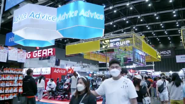 People Walking Shopping Commart Thailand 2022 Computer Technology Event Bitec — Video Stock