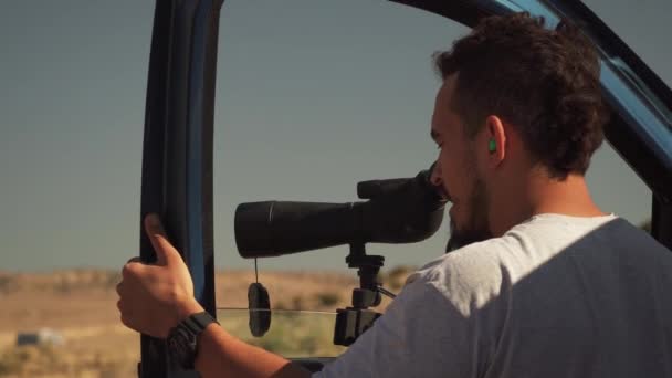 Avistamiento Hombres Objetivo Con Visor Detección — Vídeo de stock