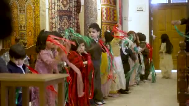 Children Wear Traditional Clothing Dance Honor Memory Anniversary Chemical Attack — 비디오