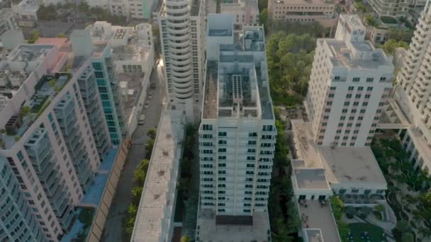 Drone Revealing Cityscape Miami Beach Beautiful Sunset — Stock video