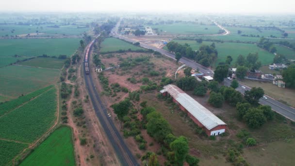 Freight Train Approaching Camera Aerial Drone View Wagons Coloured Blue — Vídeo de Stock