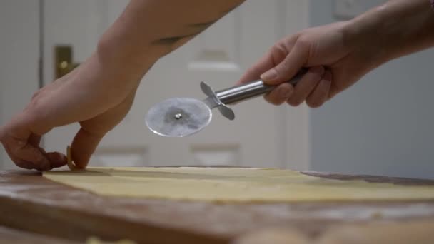 Using Pizza Knife Roller Slice Dough Rolls Faworki Polish Dish — Video Stock
