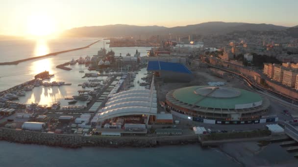Drone Che Vola Sopra Porto Genova Durante Tramonto Volando Avanti — Video Stock