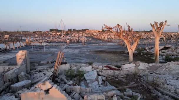 Przerażające Następstwa Willi Epecuen Wynurzeniu Się Wioski Katastrofalnego Powodzi Która — Wideo stockowe