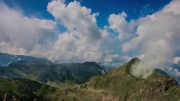 Sunny Day Clouds Top Mountain View Carpathian Mountains — Video Stock