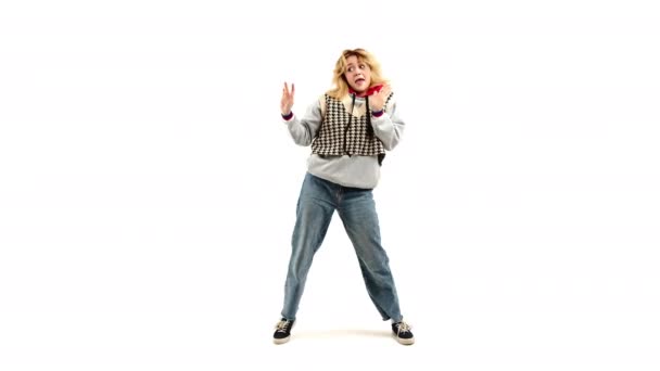 Молодая Блондинка Кавказская Девушка Танцует Городском Стиле Поп Хип Хоп — стоковое видео