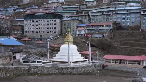View Stupa Small Himalaya Town Namche Bazaar — ストック動画