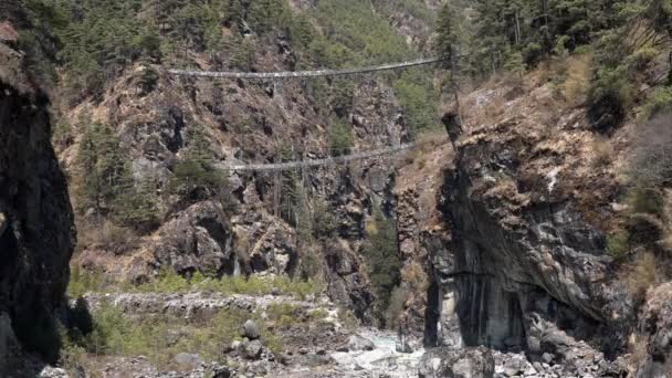 Tensing Hillary Swinging Bridges Everest Bázistábor Felé Vezető Úton — Stock videók