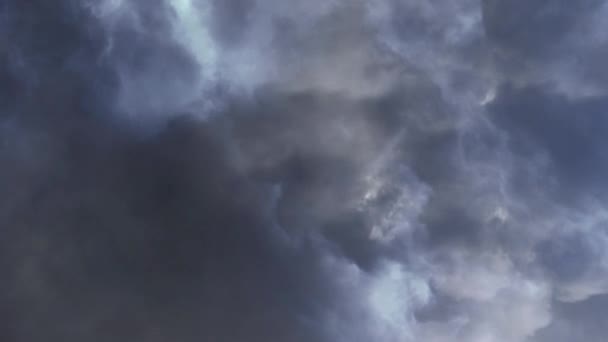 Åska Mörk Dramatisk Himmel Med Storm Moln — Stockvideo