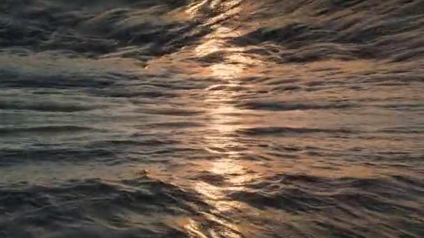 Specular Reflection Waves Sunset Aerial Drone Flying Water Forward — Stock videók