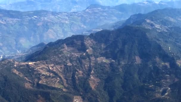 Vzdušný Pohled Úpatí Nepálu Posypané Vesnicemi Silnicemi — Stock video