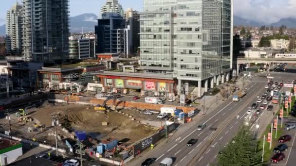 Traffic Road Passing Construction Site Brentwood Town Centre Canada Aerial — Wideo stockowe