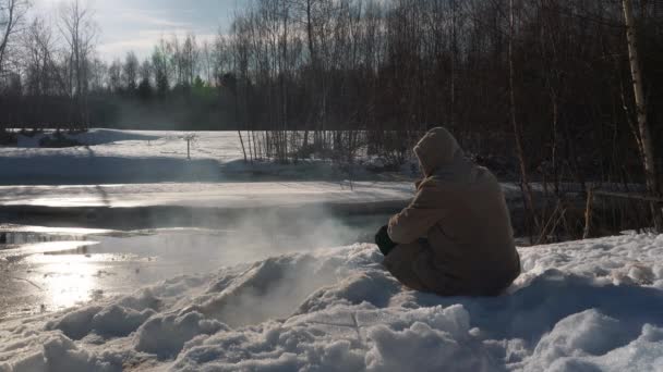 Man Cold Sitting Fire Burning Whole Ground — Stock Video