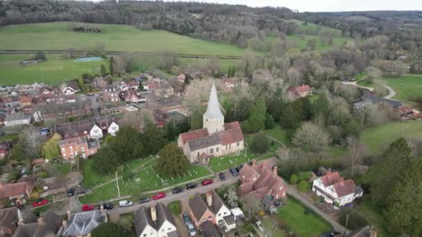 James Kyrka Shere Surrey Storbritannien Pittoreska Engelska Village Antenn Drönare — Stockvideo