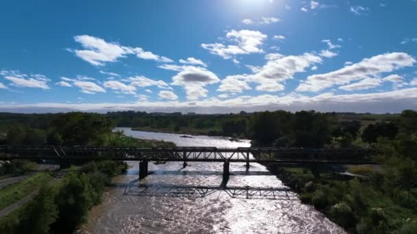 Fly High Dazzling Flooded Rangitkei River Morning Sun New Zealand — Stock video