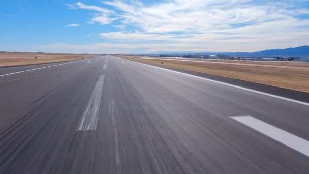 Airplane View Taking Colorado Springs Airport Runway South — 비디오