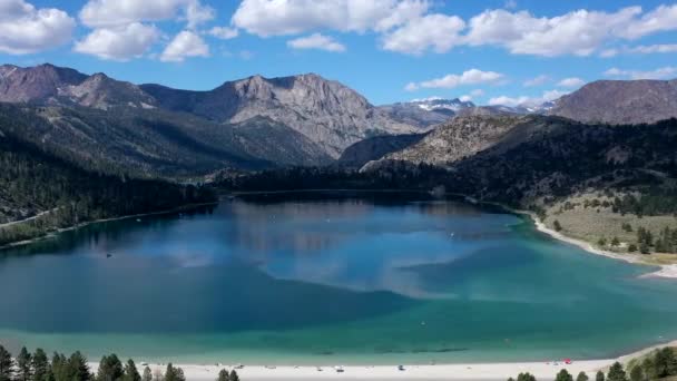 Panorama Van Juni Lake Beach Carson Peak Zomer Californië Verenigde — Stockvideo