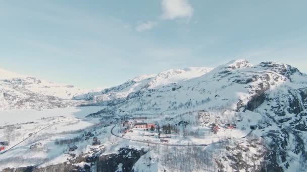 Norveç Görkemli Kış Harikalar Diyarı Vatnahalsen Dağ Bölgesi Hava Manzarası — Stok video