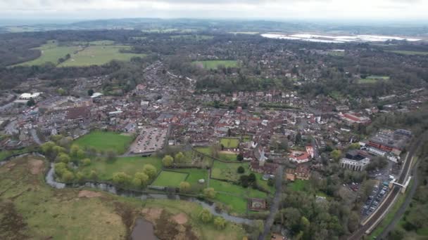 Godalming Market Town Surrey High Panning Drone Aerial Footage — Stok video