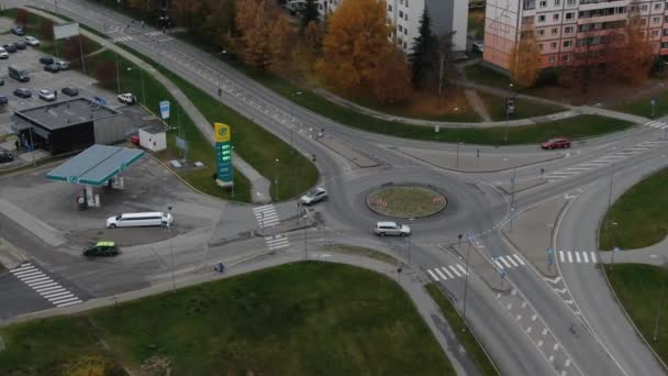 Dron Záběr Aut Okruhu Silnici Nákupního Centra Selver Kolem Terminálu — Stock video