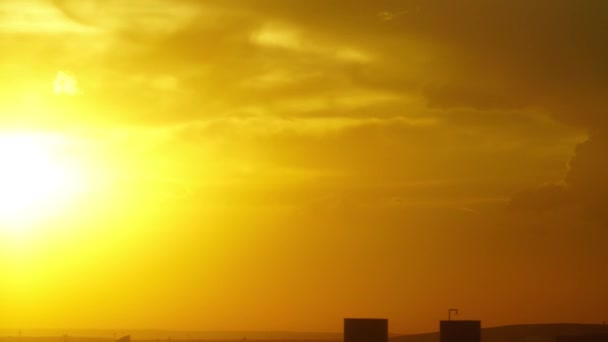 Tight Time Lapse Sun Setting Lots Vibrant Color — Stockvideo