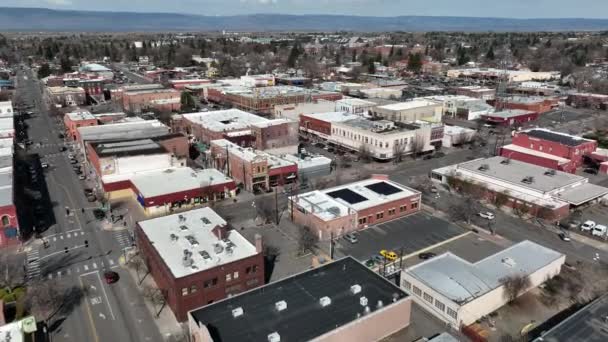 Cinematic Aerial Drone Dolly Shot Old Buildings City Ellensburg Downtown — Wideo stockowe