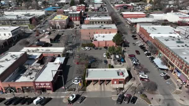 Cinematic Antenna Drónfelvétel Régi Történelmi Épületekről Ellensburg Belvárosában Kittitas Megyében — Stock videók