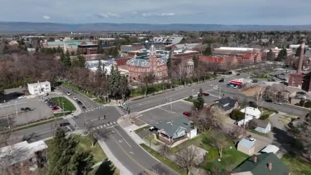 Cinematic Drone Dolly Shot Central Washington Egyetem Található Város Ellensburg — Stock videók