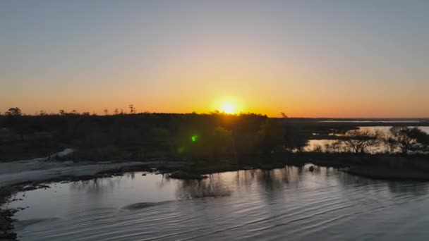 Salida Del Sol Sobre Lago Pontchartrain Mandeville Louisiana — Vídeos de Stock