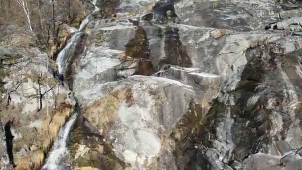 Breathtaking Drone Footage Wonderful Waterfall Swiss Rocks — Stock Video