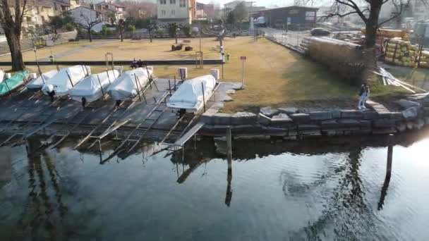 Footage Beautiful Sunny Waters Lake Capitago Drone — Vídeo de Stock