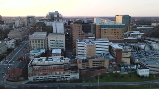 Medical College Virginia Broad Street Downtown Richmond Usa Aerial View — Stockvideo