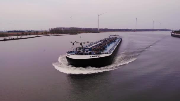 Forward Bow View Chopin Tanker Vessel Oude Maas Cloudy Day — kuvapankkivideo