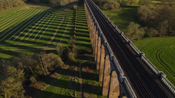 Ouse Valley Viaduct London Brighton Line Sussex England Aerial Tilt — Vídeo de Stock