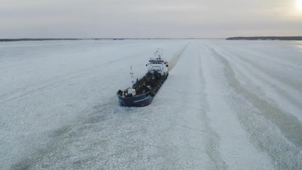 Vooraanzicht Vanuit Lucht Van Olie Chemicaliëntanker Crystalwater Roepnaam Esli Beweegt — Stockvideo