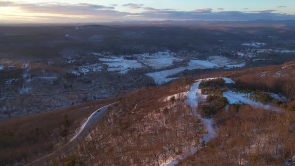 Aerial Drone Footage Beautiful Colorful Sunset Snowy Appalachian Mountains Winter — Vídeo de Stock