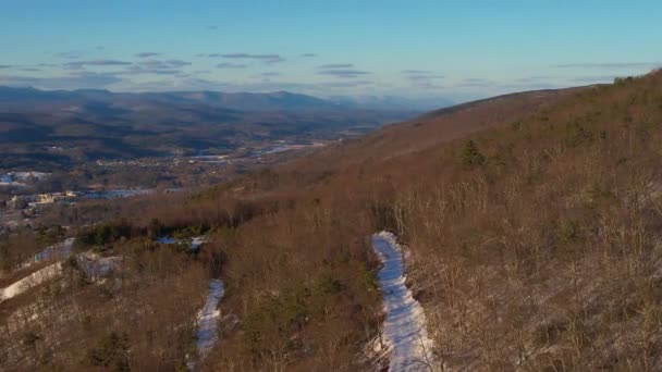 Aerial Drone Footage Beautiful Colorful Sunset Snowy Appalachian Mountains Winter — стоковое видео