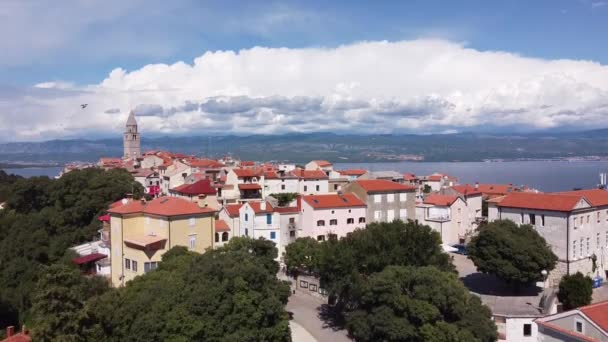 Vrbnik Wyspa Krk Chorwacja Widok Lotu Ptaka Malownicze Miasto Morze — Wideo stockowe