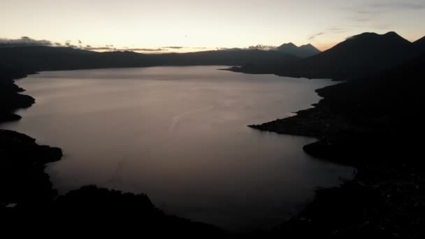 Indische Nase Und Der Atitlan See Guatemala Bei Sonnenaufgang Drohnenaufnahme — Stockvideo