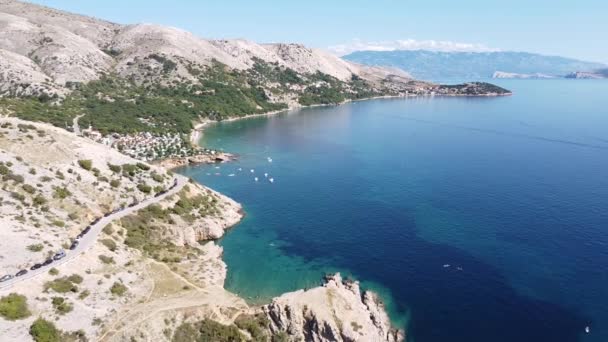 Oprna Bay Krk Island Kvarner Kroatië Luchtdrone Uitzicht Kustweg Langs — Stockvideo