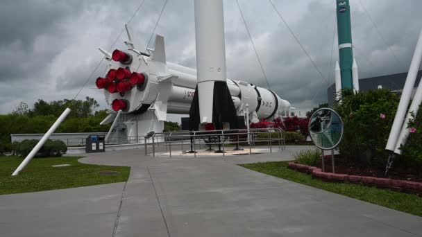 Långsam Bild Raketträdgården John Kennedy Space Center Cape Canaveral Florida — Stockvideo